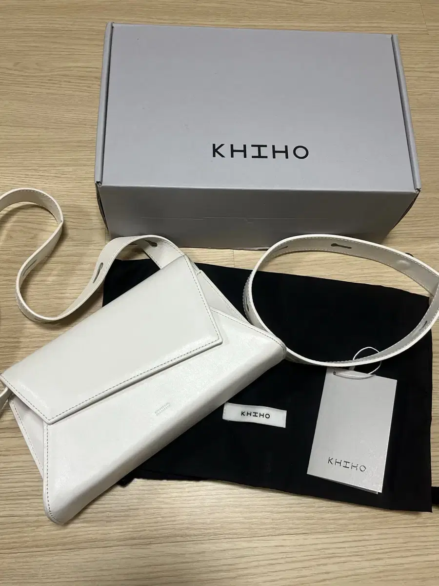 기호 KHIHO envelope shoulder bag